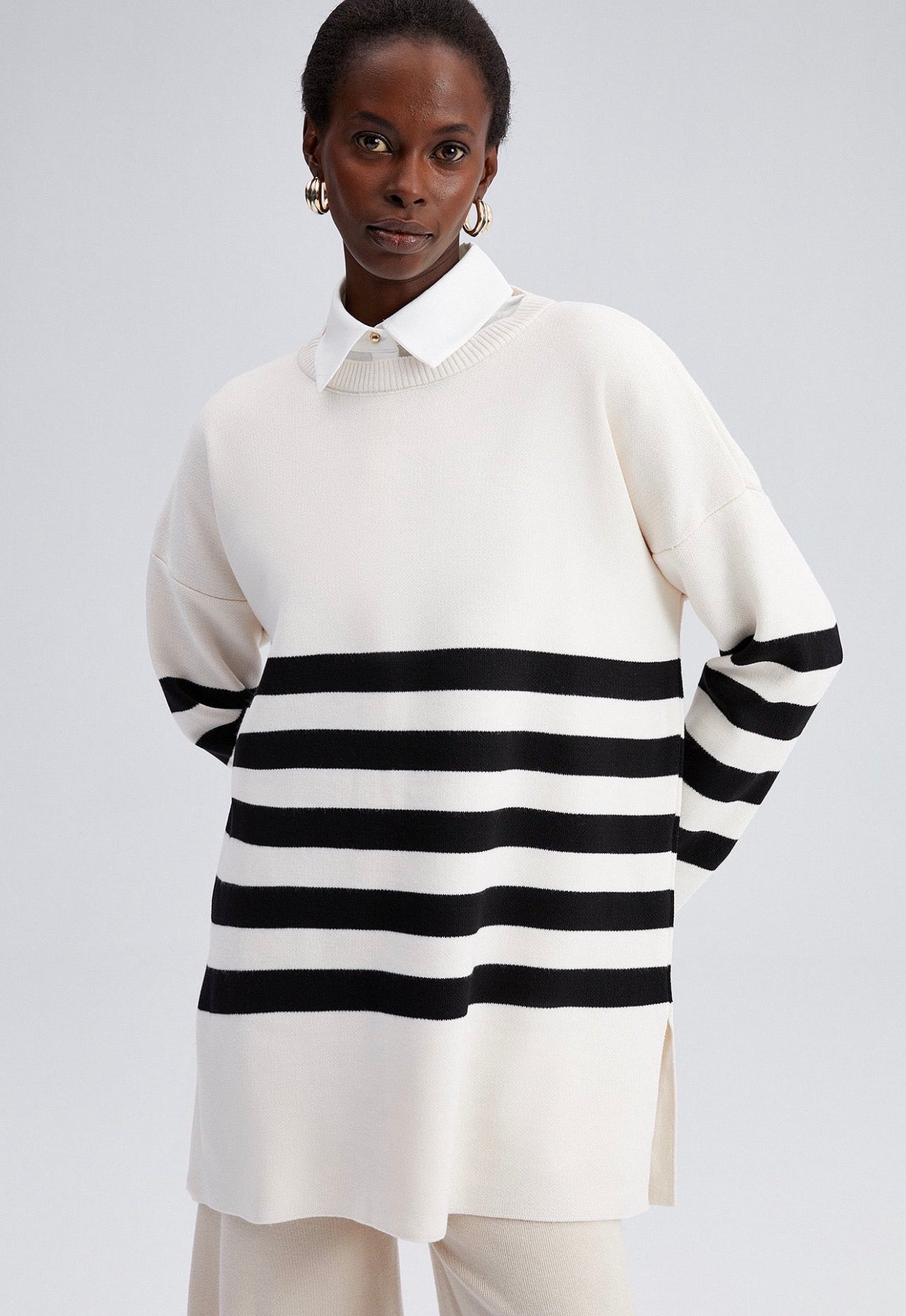 Touché Privé - Pull en maille a rayure - blanc et noir