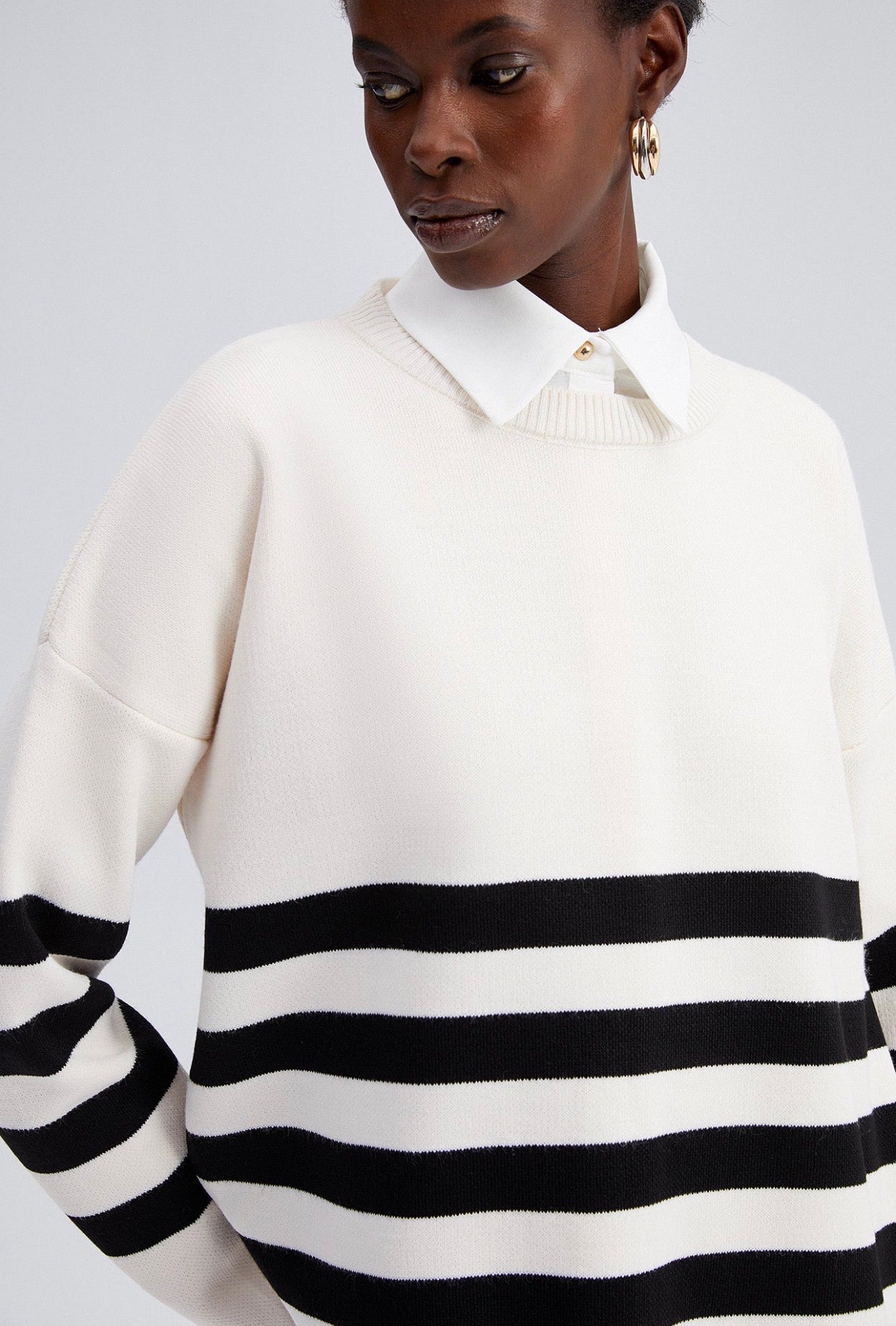 Touché Privé - Pull en maille a rayure - blanc et noir